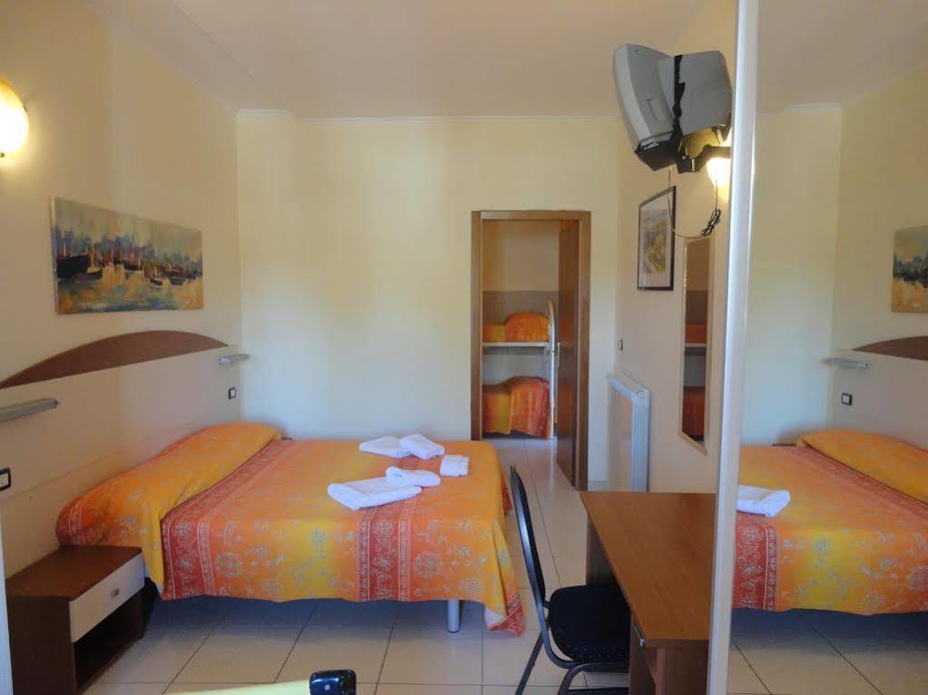 Residence Parco Del Sole Rodi Garganico Extérieur photo
